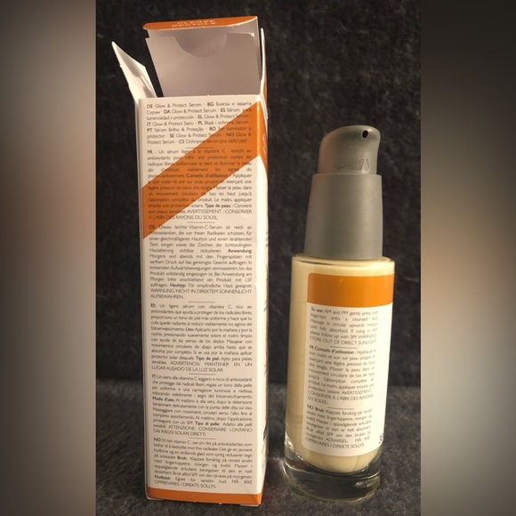 REN Clean Skincare Glow & Protect Serum. Gentle, Lightweight, Radiant, Boosting - Picture 3 of 4